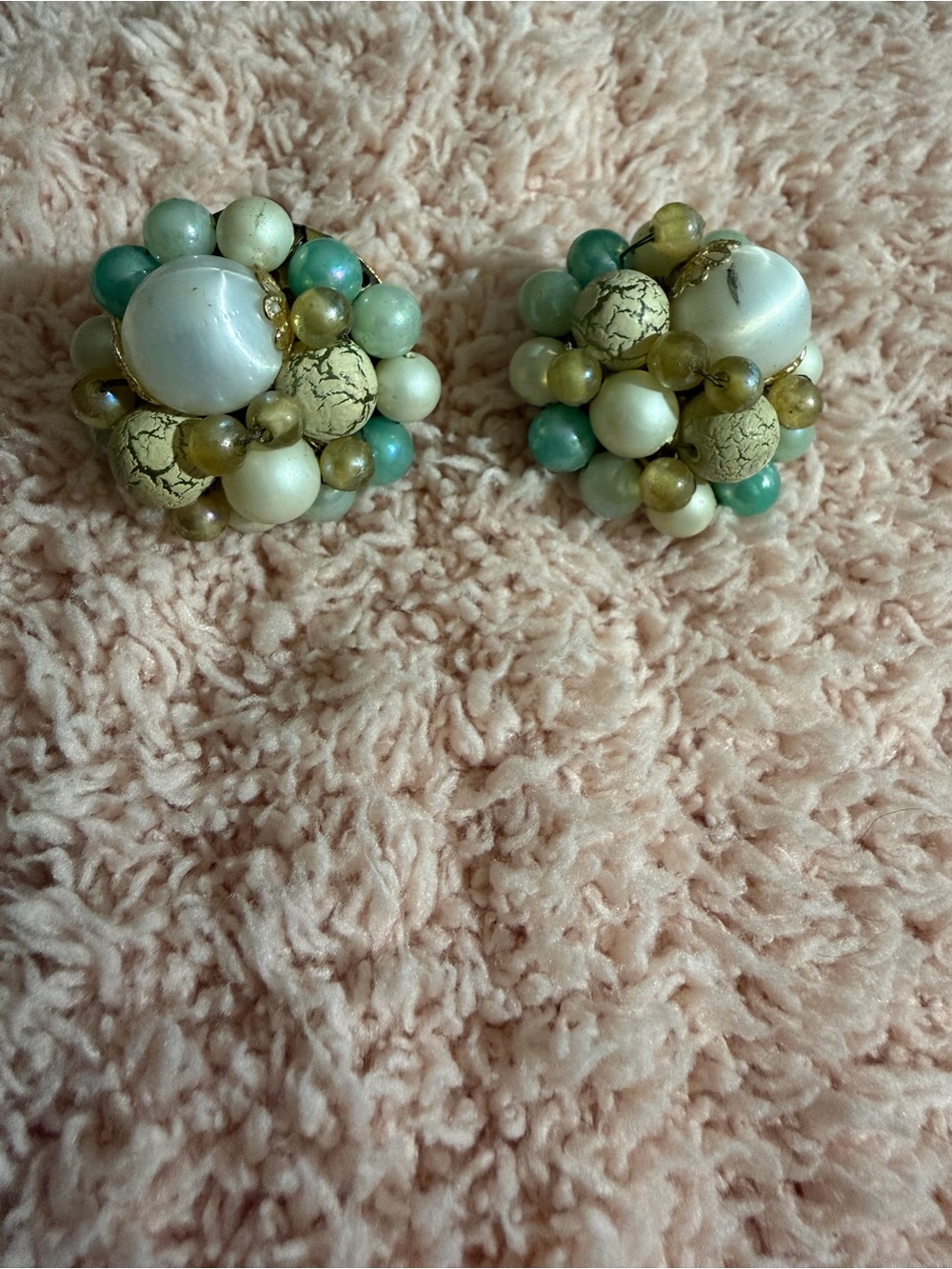 Vintage Japan Cluster Bead Dome clip on Earrings in Mint and Cream